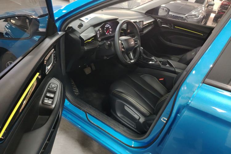 Used Roewe i5 2021 1.5L CVT Platinum Edition Driver Seat