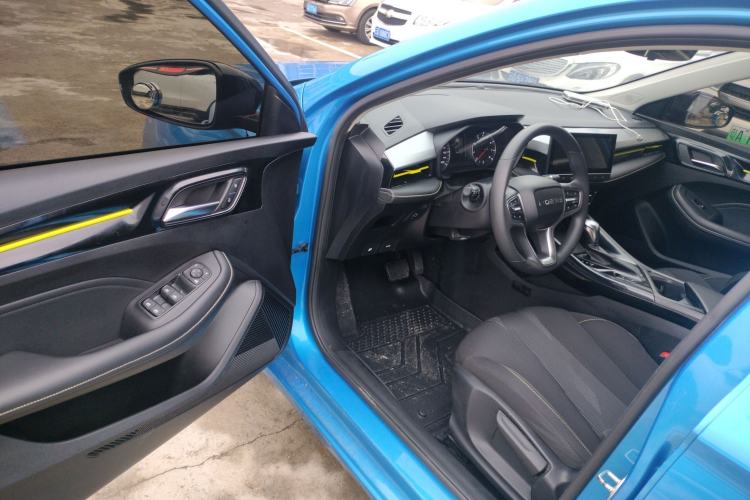 Used Roewe i5 2021 1.5L CVT Platinum Edition Driver Seat