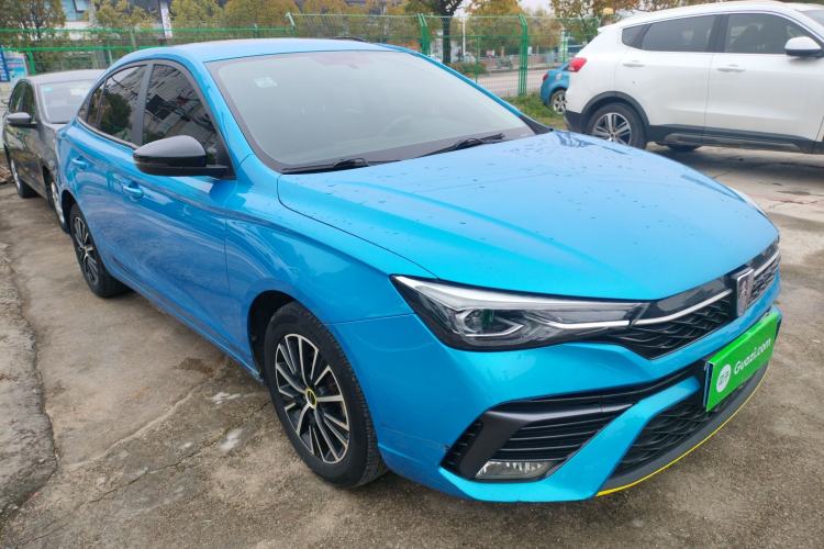 Used Roewe i5 2021 1.5L CVT Platinum Edition Front Right 45 Deg