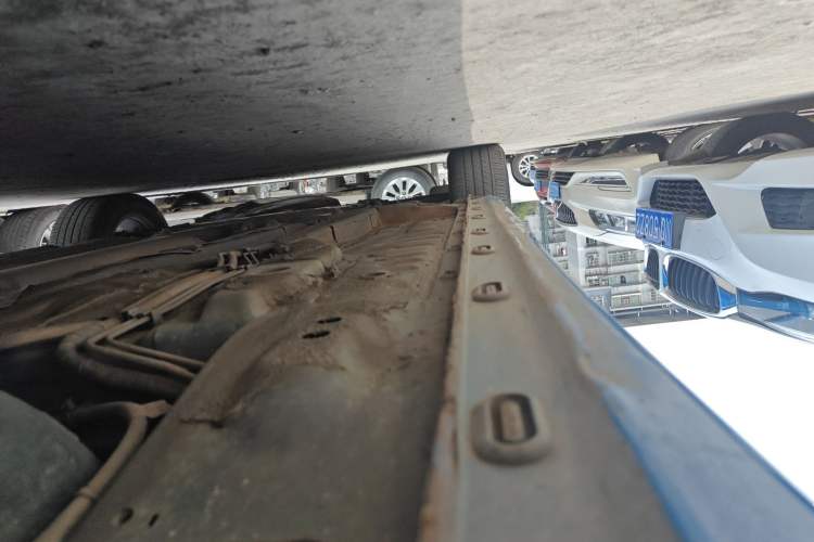Used Roewe i5 2021 1.5L CVT Diamond Edition Left Side Sill