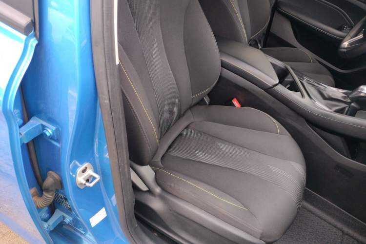 Used Roewe i5 2021 1.5L CVT Platinum Edition Right Front Seat
