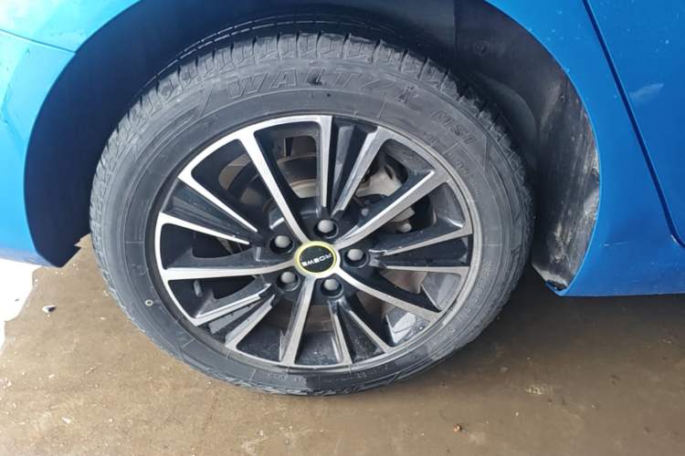 Used Roewe i5 2021 1.5L Manual Platinum Edition Right Rear Wheel Hub
