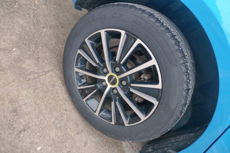 Used Roewe i5 2021 1.5L CVT Platinum Edition Right Rear Wheel Hub