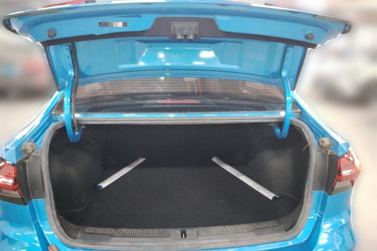 Used Roewe i5 2021 1.5L CVT Platinum Edition Trunk