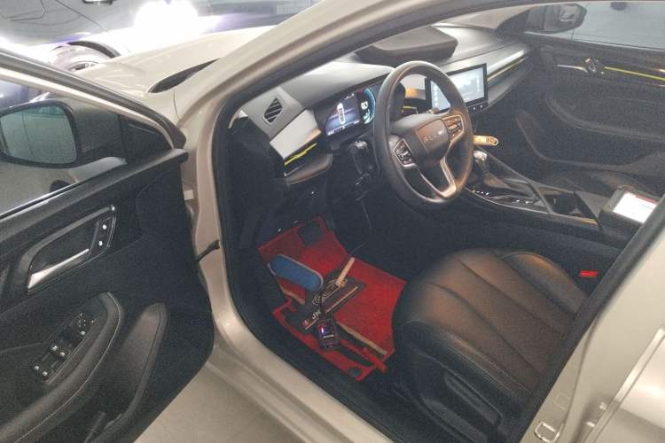 Used Roewe i5 2021 1.5L CVT Diamond Edition Driver Seat