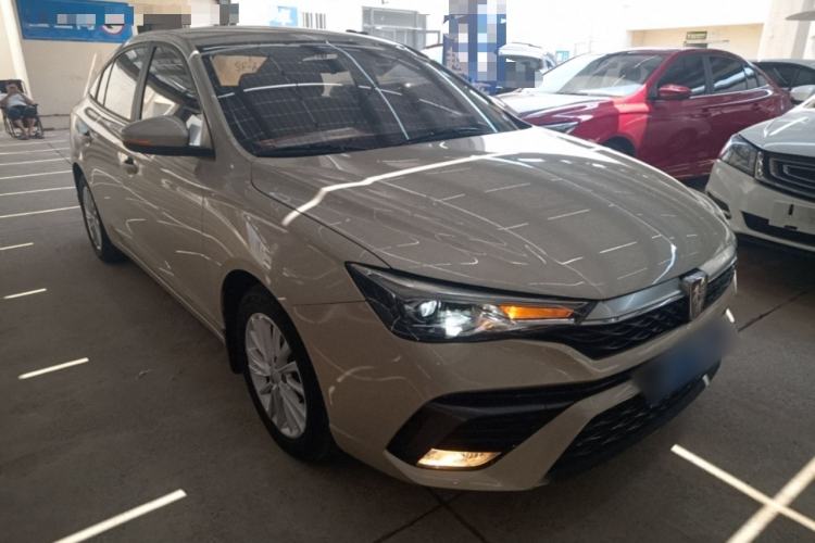 Used Roewe i5 2021 1.5L Manual Platinum Edition Front Right 45 Deg