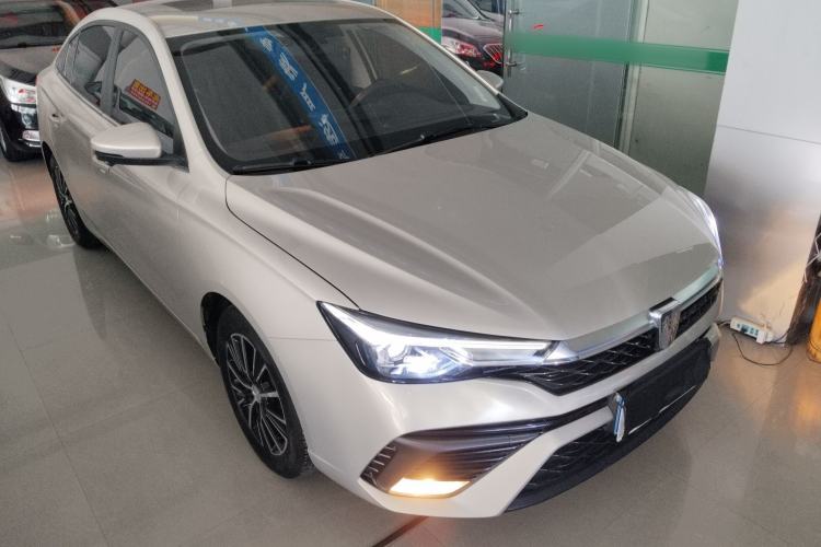Used Roewe i5 2021 1.5L CVT Diamond Edition Front Right 45 Deg