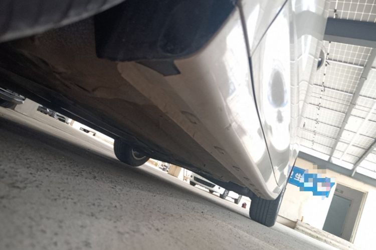 Used Roewe i5 2021 1.5L Manual Platinum Edition Left Side Sill