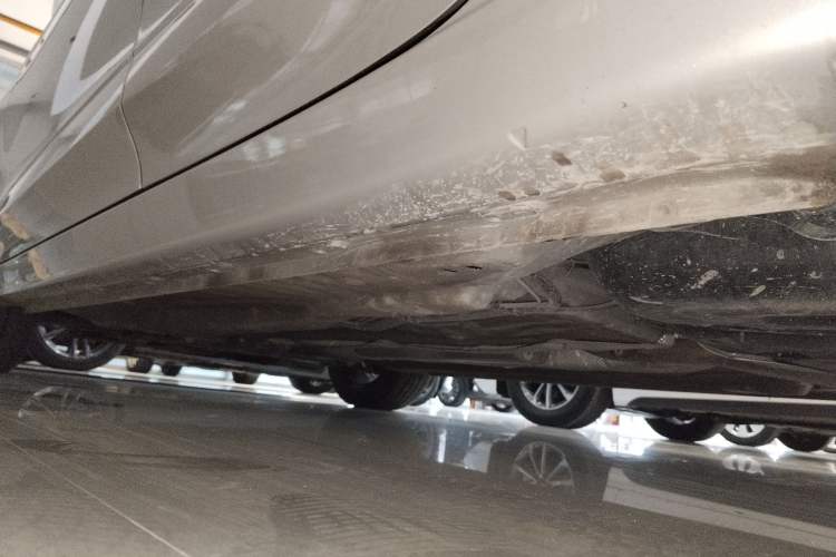 Used Roewe i5 2021 1.5L CVT Diamond Edition Left Side Sill