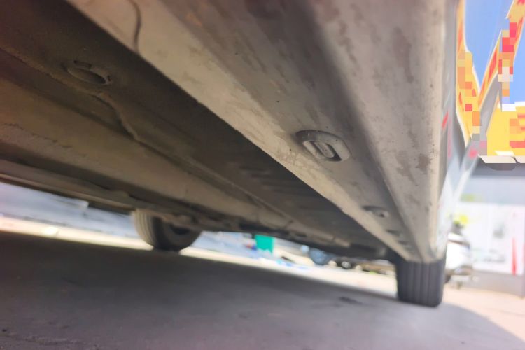 Used Roewe i5 2021 1.5L CVT Diamond Edition Left Side Sill
