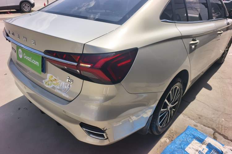 Used Roewe i5 2021 1.5L CVT Diamond Edition Right Rear Taillight