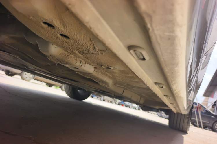 Used Roewe i5 2021 1.5L CVT Diamond Edition Right Side Sill