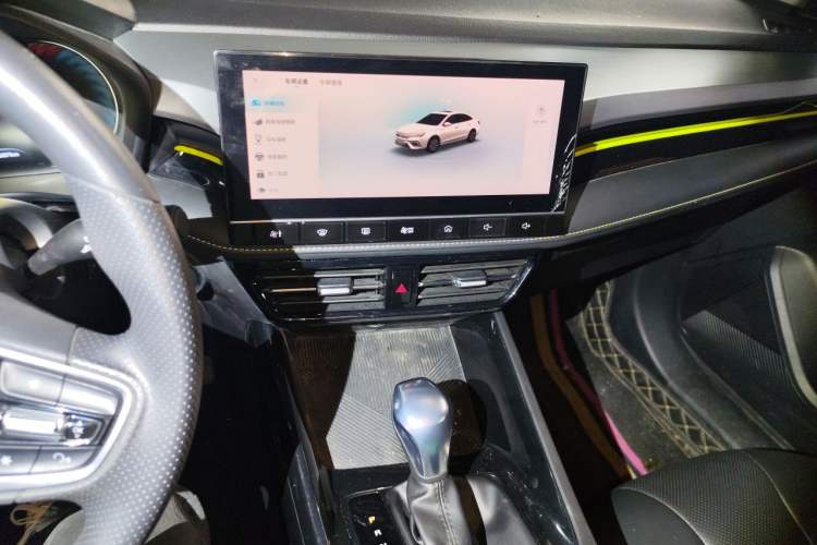 Used Roewe i5 2021 1.5L CVT Diamond Edition Audio And AC Panel