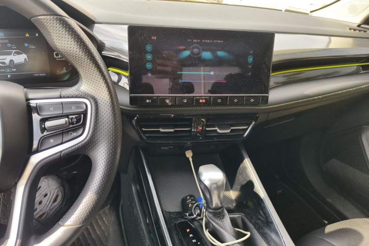 Used Roewe i5 2021 Revised Version 1.5L CVT Diamond Edition Audio And AC Panel