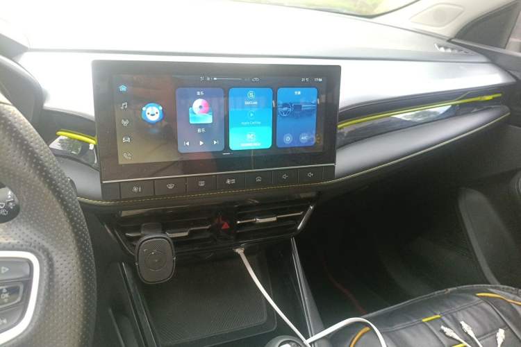 Used Roewe i5 2021 1.5L Manual Platinum Edition Audio And AC Panel