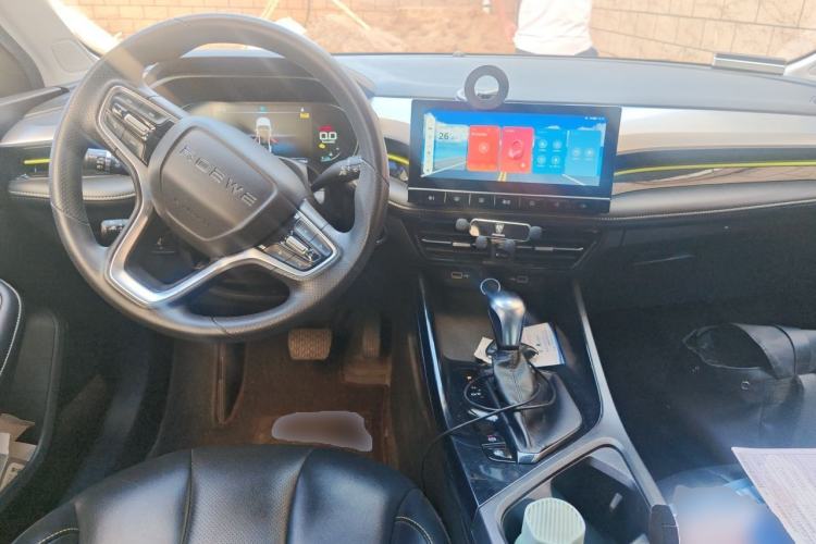 Used Roewe i5 2021 1.5L CVT Starry Edition Center Console