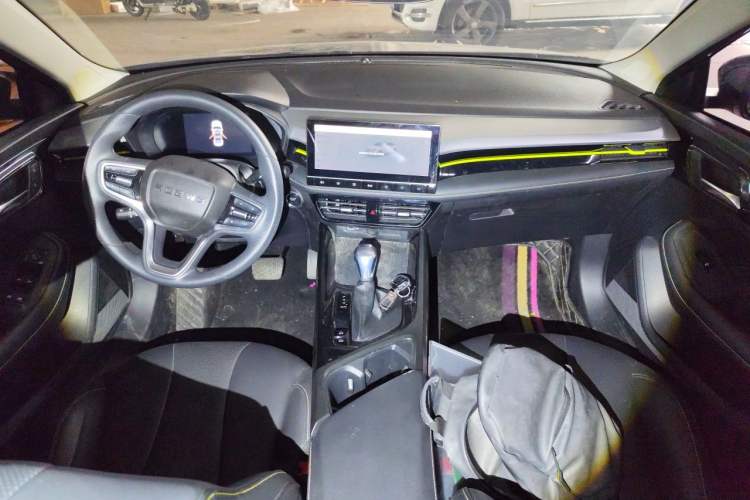 Used Roewe i5 2021 1.5L CVT Diamond Edition Center Console