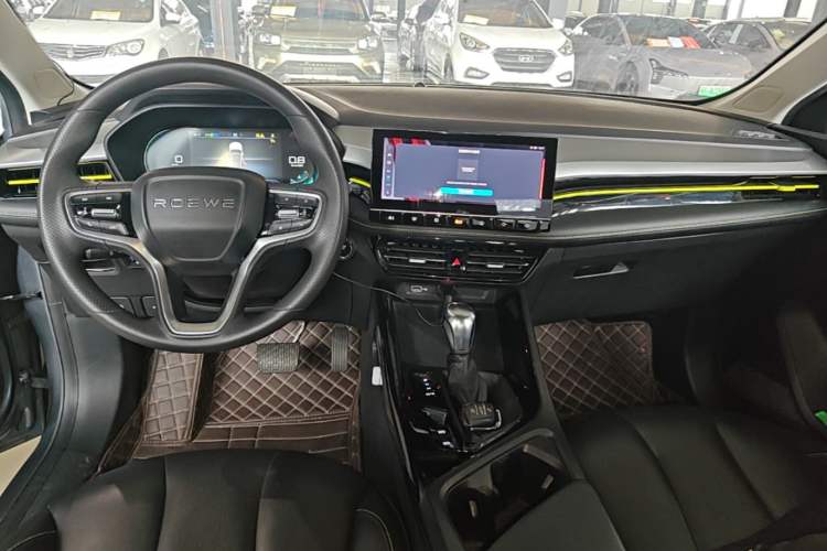 Used Roewe i5 2021 Revised Version 1.5L CVT Diamond Edition Center Console