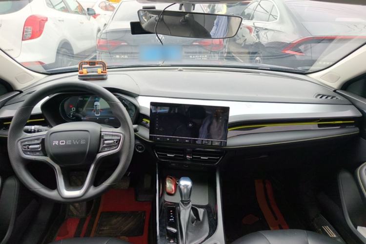 Used Roewe i5 2021 Revised Version 1.5L CVT Diamond Edition Center Console