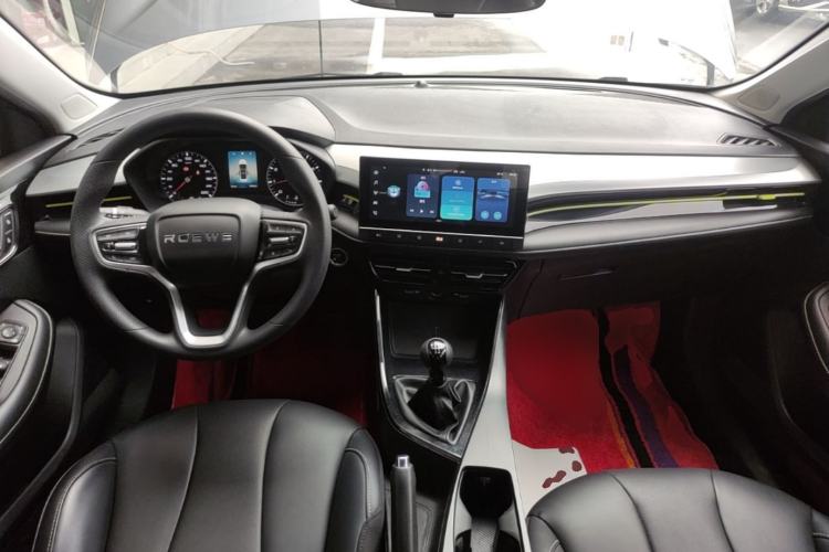 Used Roewe i5 2021 1.5L Manual Diamond Edition Center Console
