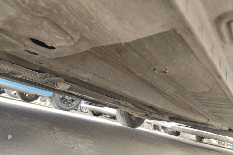 Used Roewe i5  Chassis Front Left