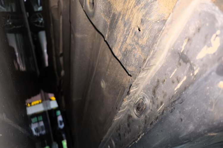 Used Roewe i5 2021 1.5L CVT Diamond Edition Chassis Front Left