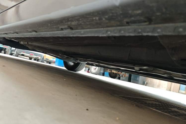 Used Roewe i5 2021 1.5L CVT Platinum Edition Chassis Front Right