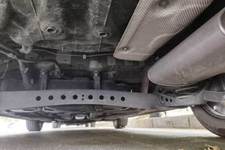 Used Roewe i5 2021 1.5L CVT Diamond Edition Chassis Rear