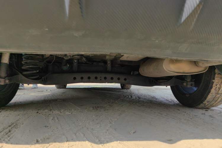Used Roewe i5 2021 Revised Version 1.5L CVT Diamond Edition Chassis Rear