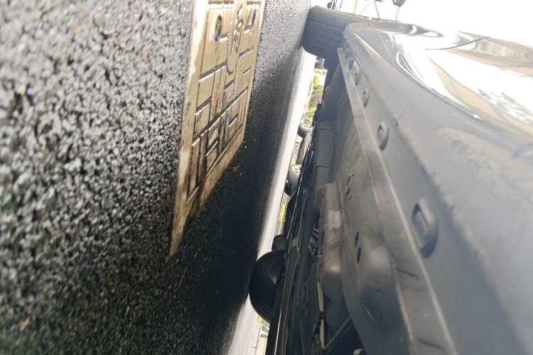 Used Roewe i5 2021 1.5L CVT Diamond Edition Chassis Rear Left