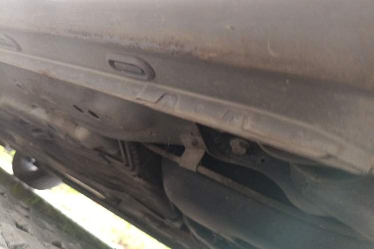 Used Roewe i5 2021 1.5L Manual Platinum Edition Chassis Rear Left