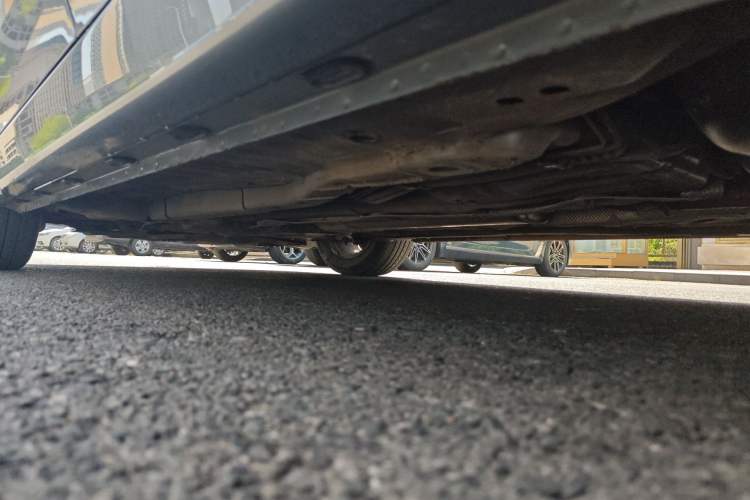 Used Roewe i5 2021 1.5L CVT Diamond Edition Chassis Rear Left