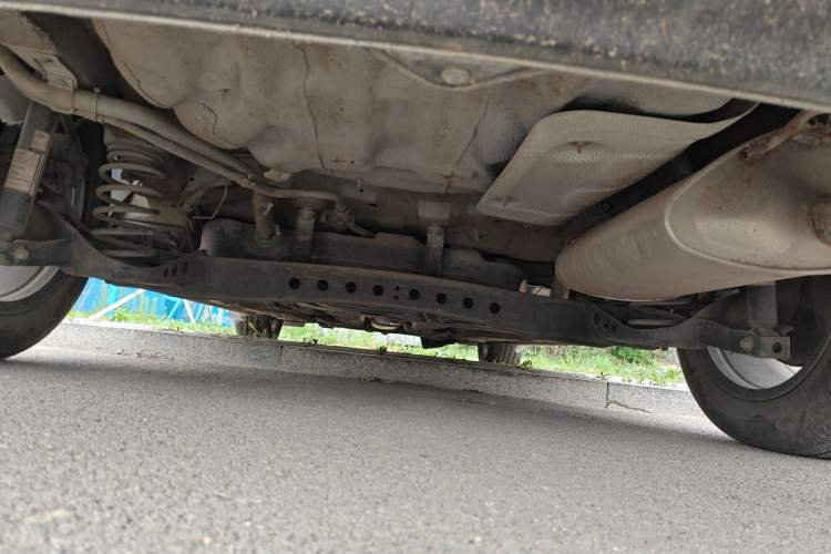 Used Roewe i5 2021 1.5L CVT Black Gold Edition Chassis Rear