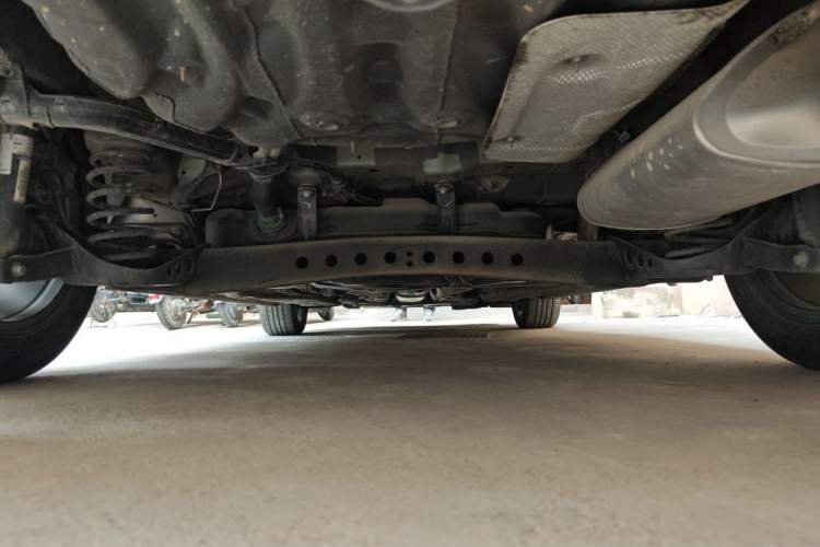 Used Roewe i5 2021 1.5L CVT Platinum Edition Chassis Rear