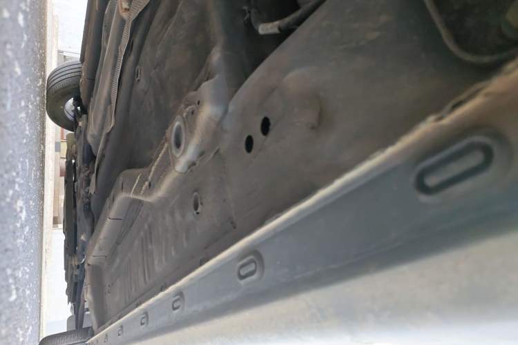 Used Roewe i5 2021 Revised Version 1.5L CVT Diamond Edition Chassis Rear Right