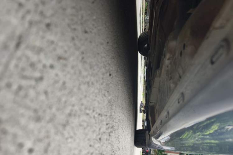 Used Roewe i5 2021 1.5L CVT Diamond Edition Chassis Rear Right