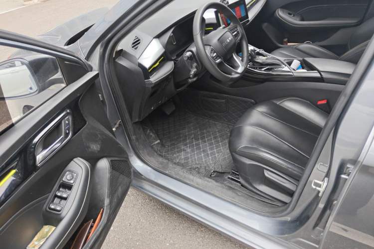Used Roewe i5 2021 1.5L CVT Diamond Edition Driver Seat