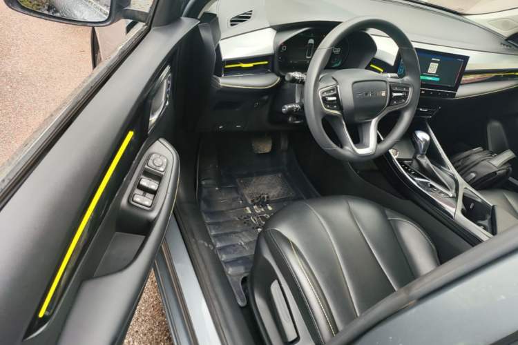 Used Roewe i5 2021 1.5L CVT Diamond Edition Driver Seat