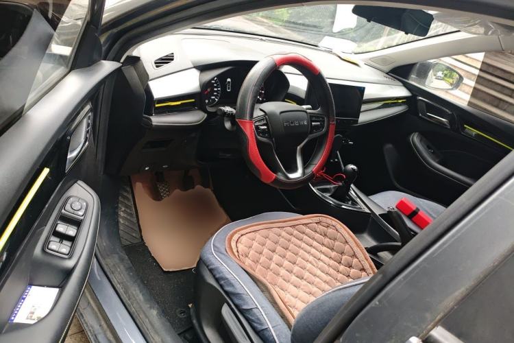 Used Roewe i5 2021 1.5L Manual Platinum Edition Driver Seat
