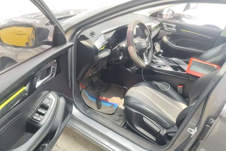 Used Roewe i5 2021 1.5L CVT Diamond Edition Driver Seat