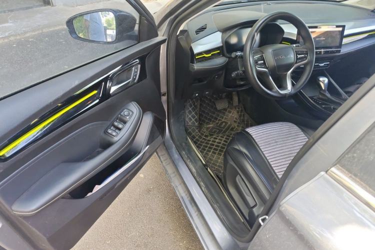 Used Roewe i5 2021 Revised Version 1.5L CVT Diamond Edition Driver Seat
