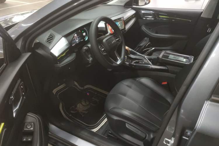 Used Roewe i5 2021 1.5L CVT Diamond Edition Driver Seat