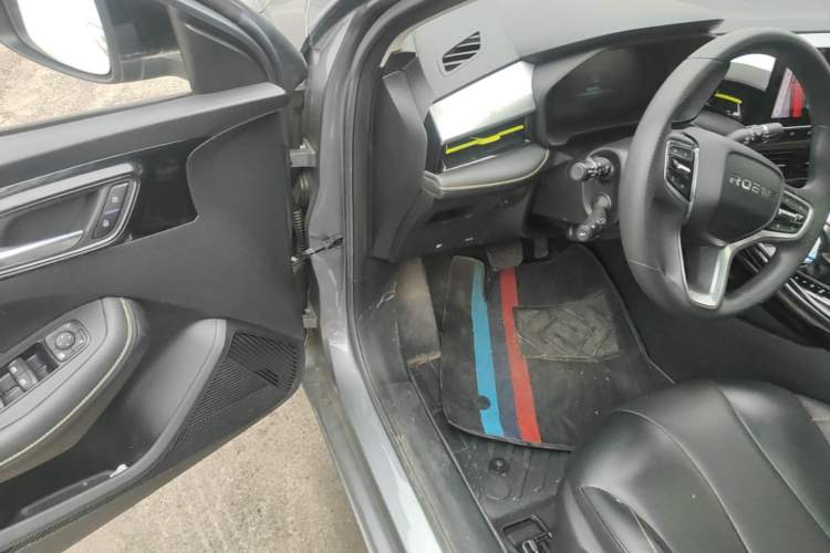 Used Roewe i5 2021 Revised Version 1.5L CVT Diamond Edition Driver Seat