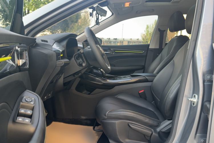 Used Roewe i5 2021 1.5L CVT Diamond Edition Driver Seat