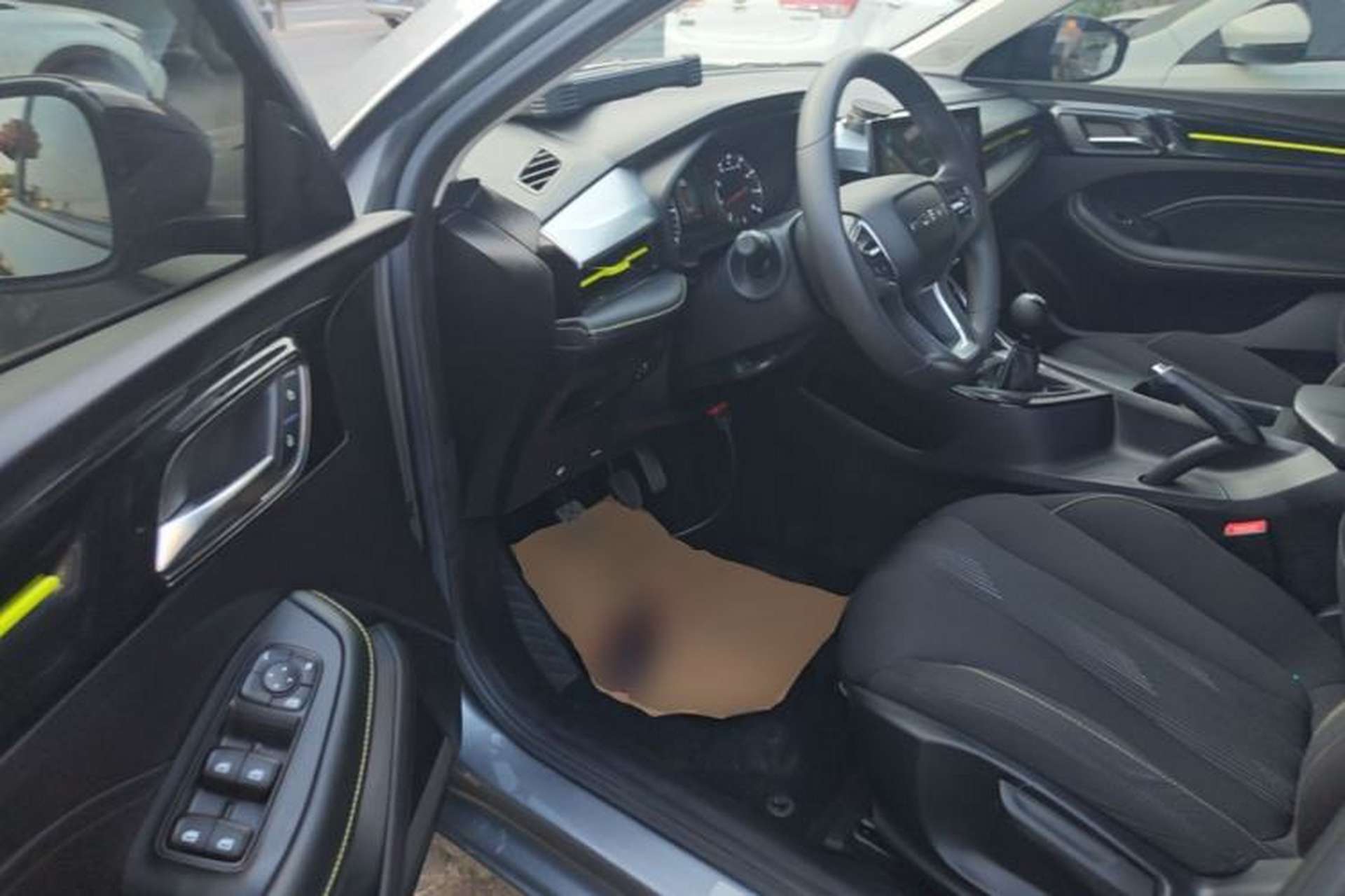 Used Roewe i5 2021 1.5L Manual Platinum Edition Driver Seat