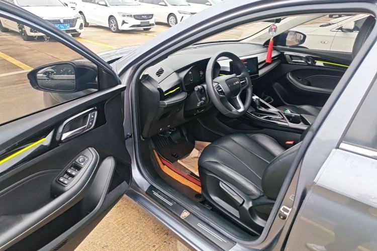 Used Roewe i5 2021 Revised Version 1.5L CVT Diamond Edition Driver Seat