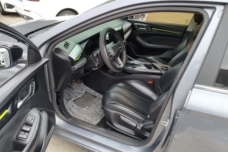Used Roewe i5 2021 1.5L CVT Diamond Edition Driver Seat