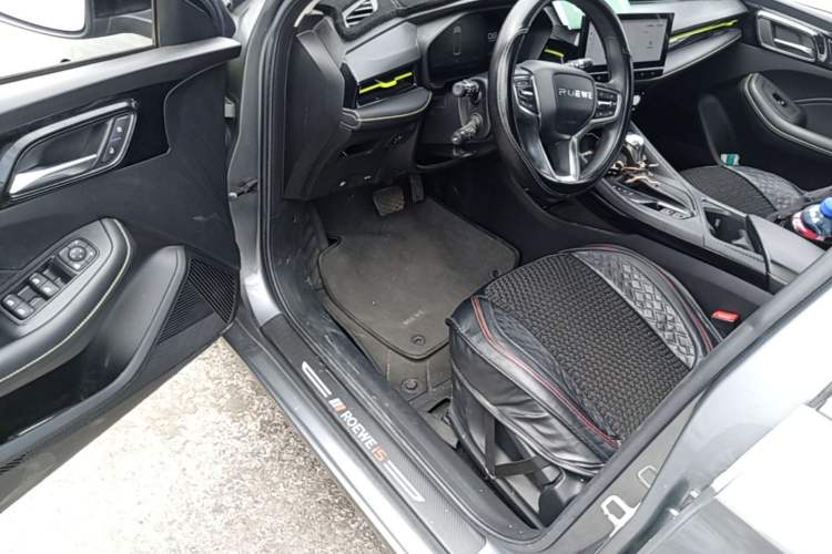 Used Roewe i5 2021 Revised Version 1.5L CVT Diamond Edition Driver Seat
