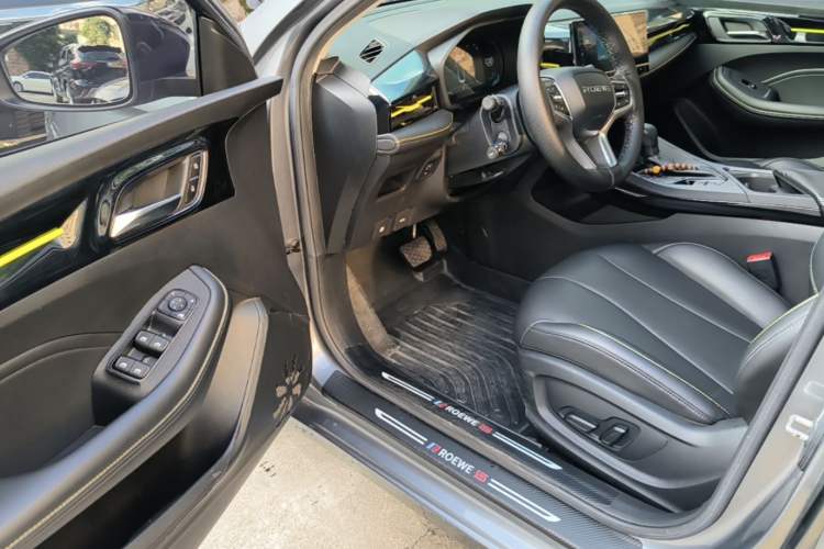 Used Roewe i5 2021 1.5L CVT Starry Edition Driver Seat