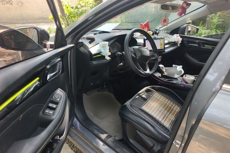Used Roewe i5 2021 1.5L CVT Diamond Edition Driver Seat